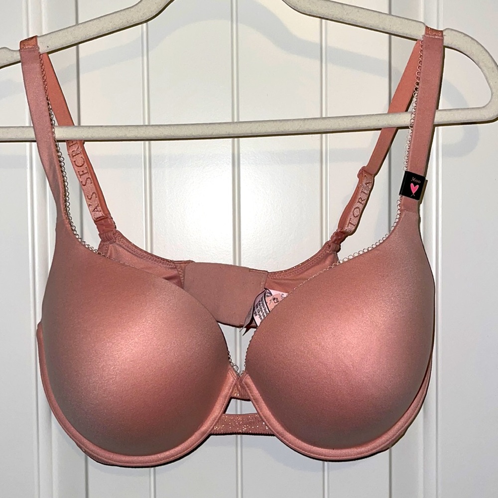 Victoria’s Secret body by Victoria perfect shape padded bra